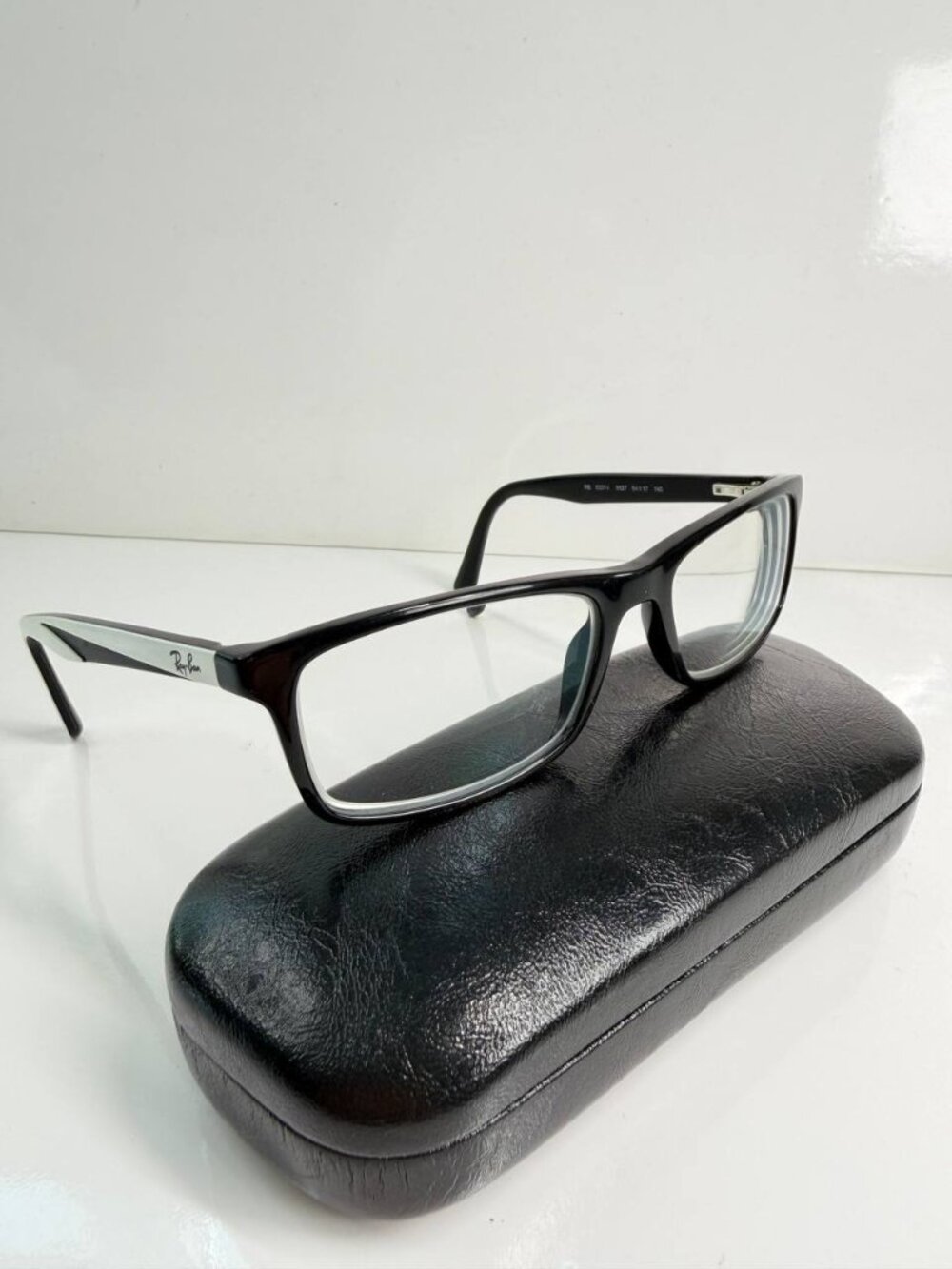 Ray-Ban RB5337-I Eyeglasses – Black & White – Includes Hard Case